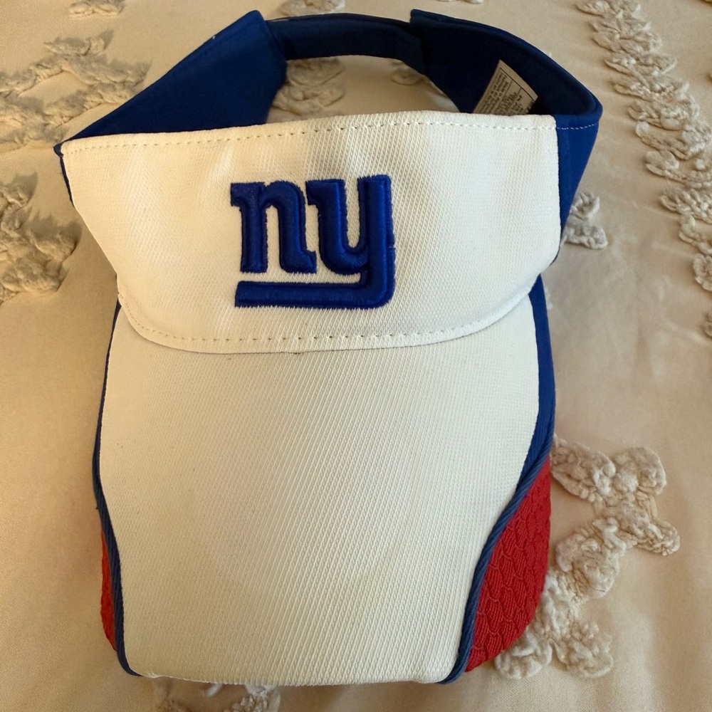 NY Giants Visor Blue Reebok NFL Adjustable, Red white and blue colors